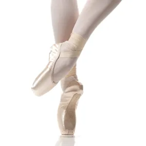 R-Class CL70 Arpeggia Pointe Shoes - Medium Shank